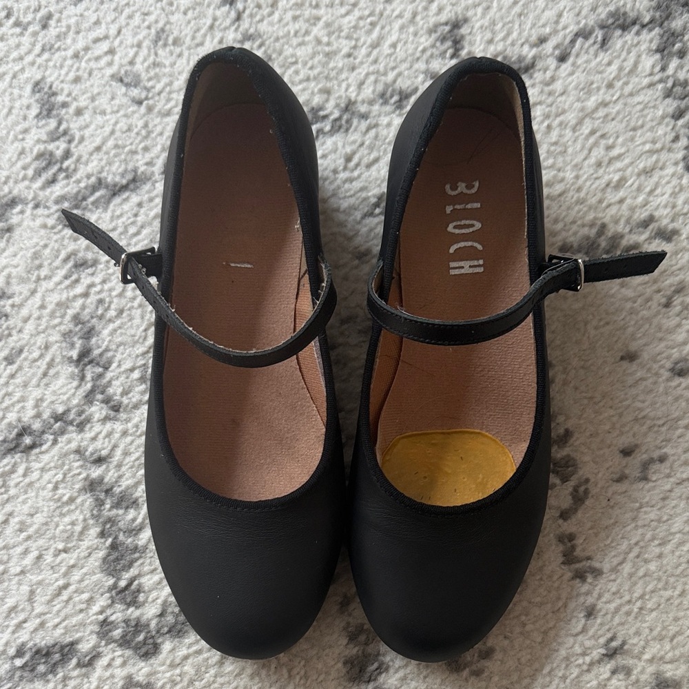 Bloch Black Tap Shoes with Silver Taps